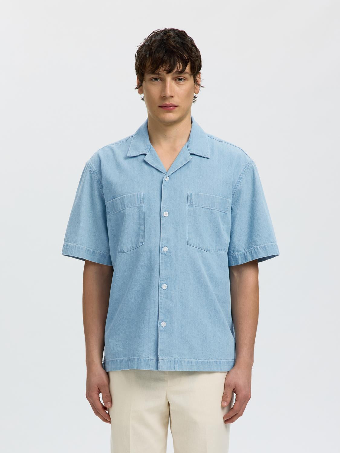 model_shot-front